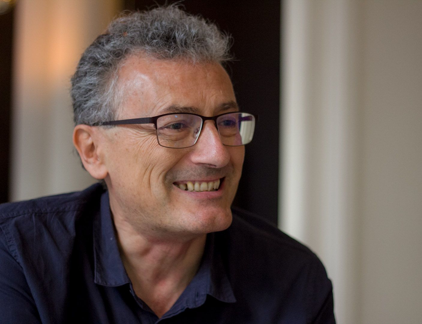 Recomiéndame una serie: Carlos López